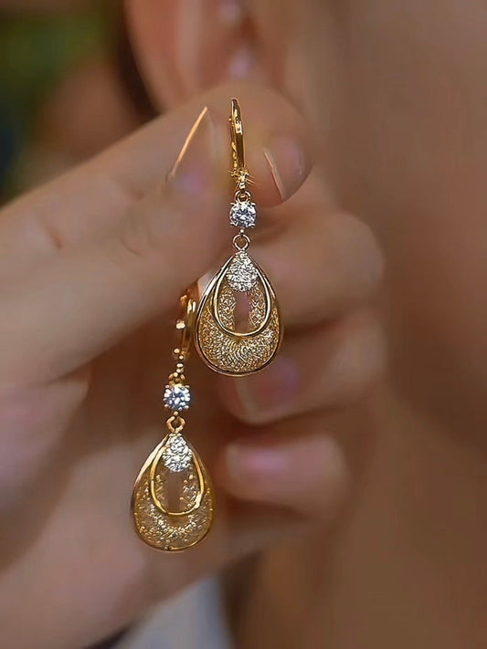 Anais Earrings