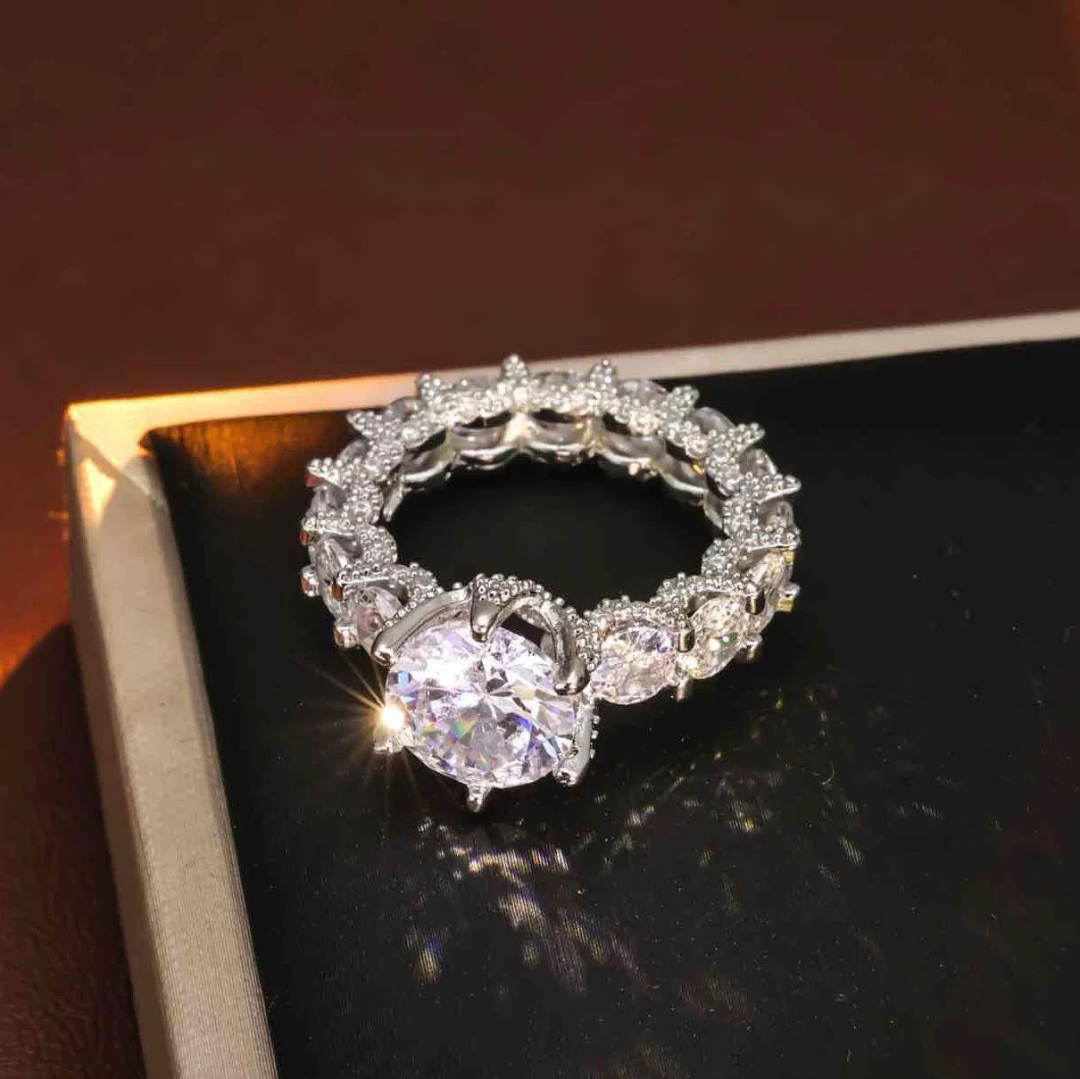 Damaris Ring