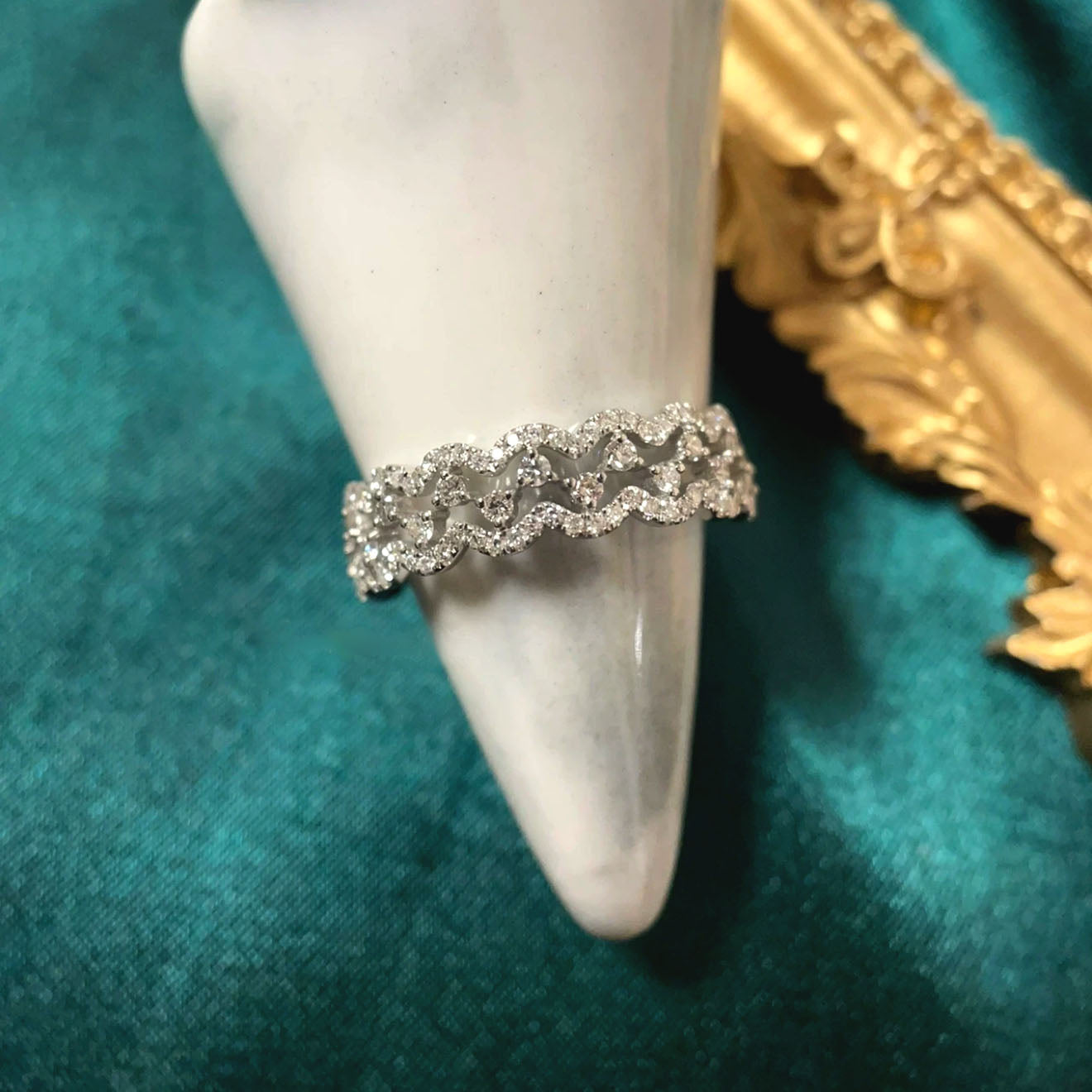 Claire Ring