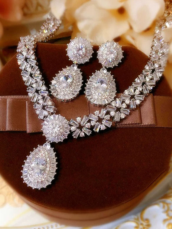 Zelda Necklace Set