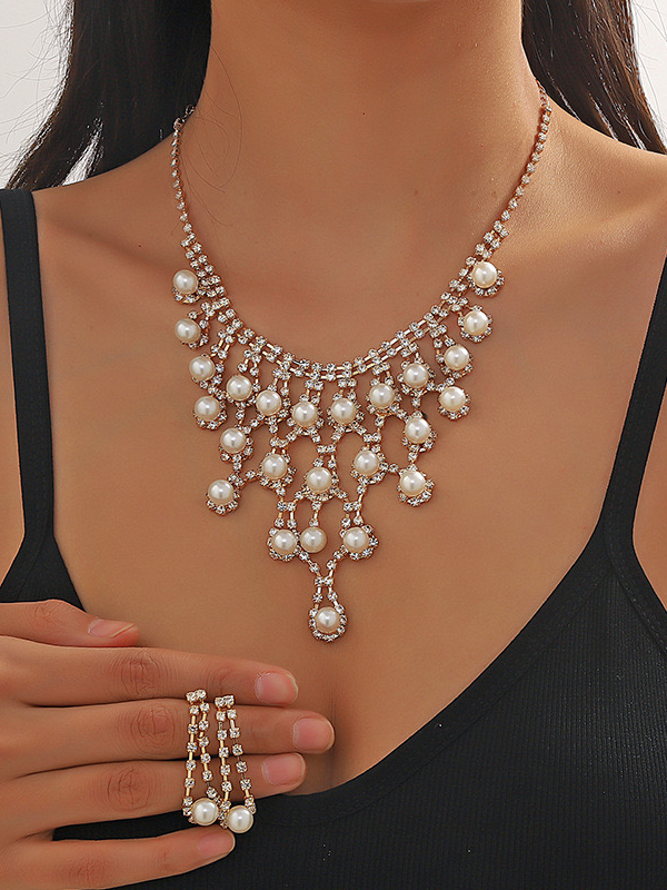 Imogen Necklace Set