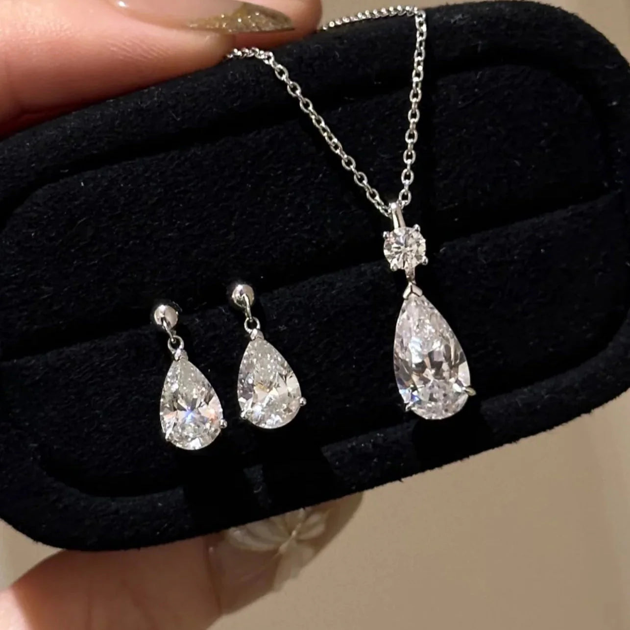 Dulcinea Necklace