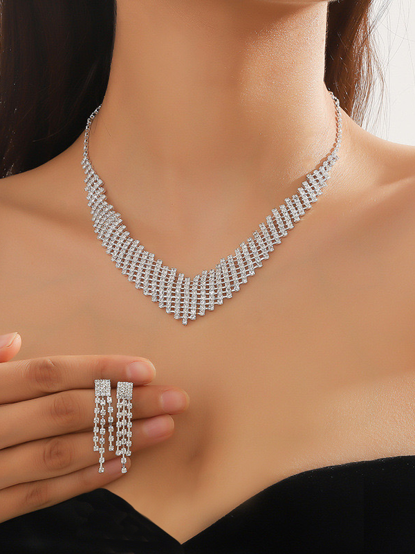 Blythe Necklace Set