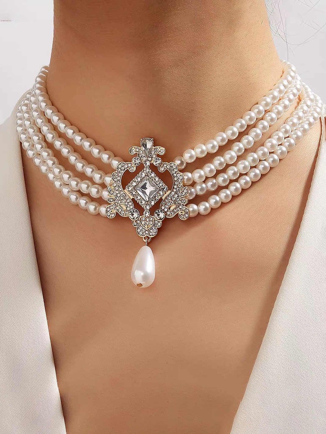Eliza Necklace