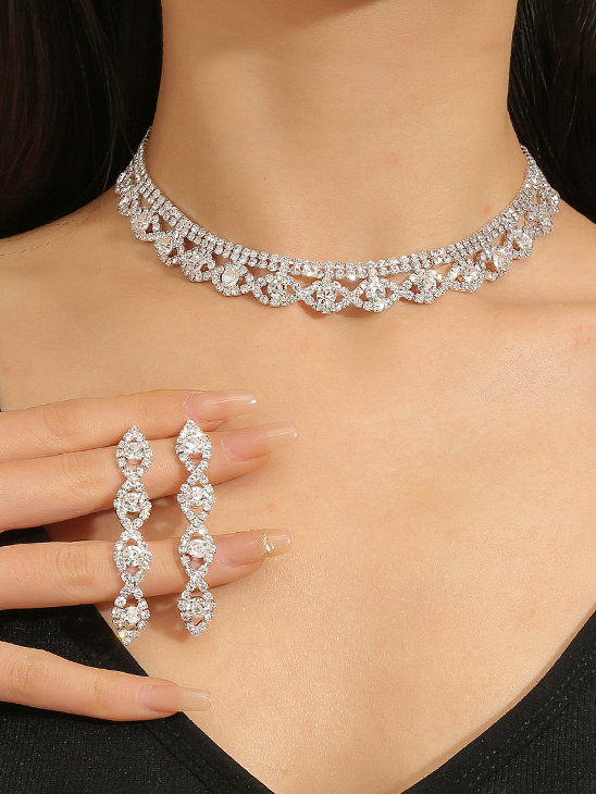 Evelyn Necklace Set
