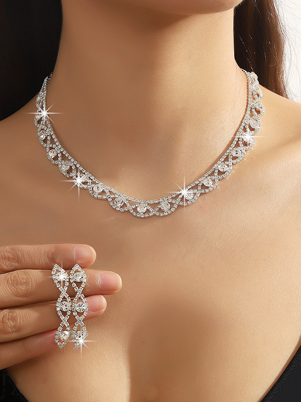 Evelyn Necklace Set