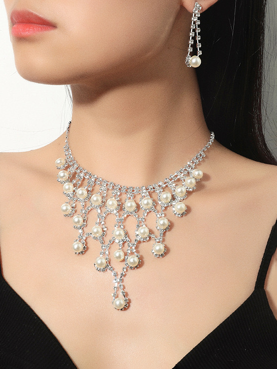 Imogen Necklace Set